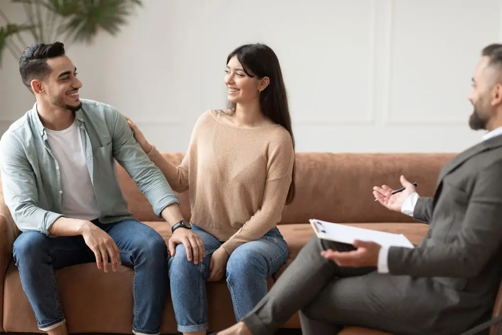 Man and woman having a couples therapy in Los Angeles.